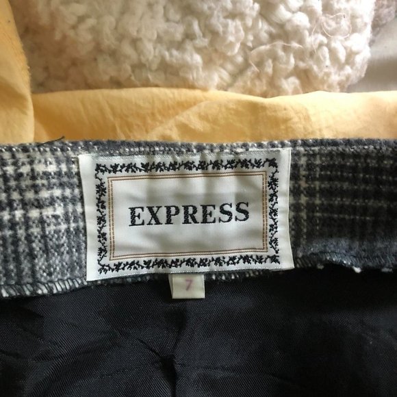 Express plaid mini skirt - Picture 4 of 5